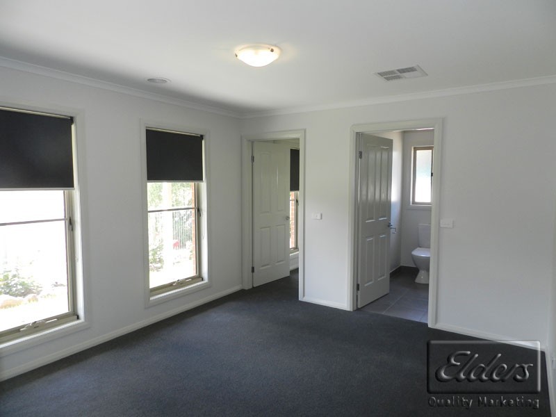 2/51 Neil Street, Kangaroo Flat VIC 3555