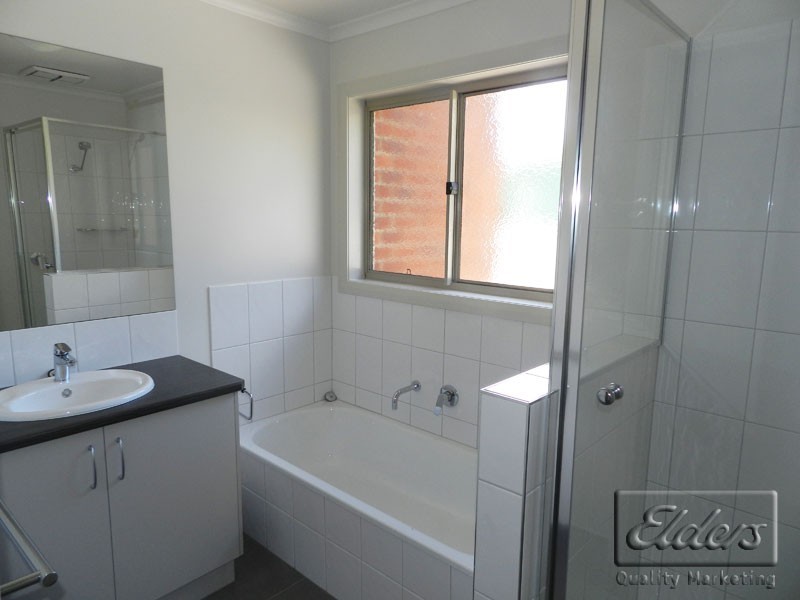2/51 Neil Street, Kangaroo Flat VIC 3555