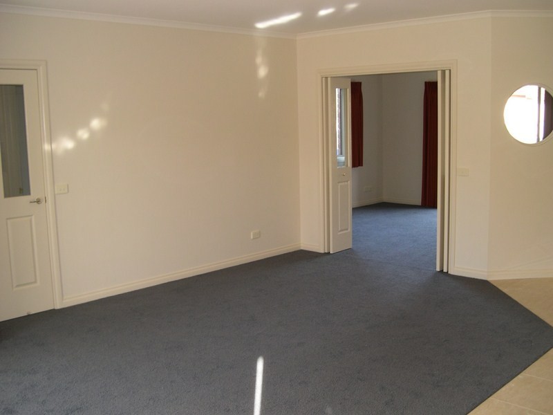 2 Lawson Street, Spring Gully VIC 3550