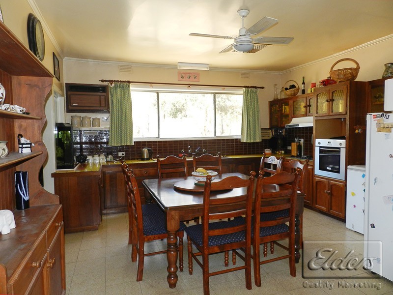 1934 Bridgewater – Dunolly Road, Llanelly VIC 3551