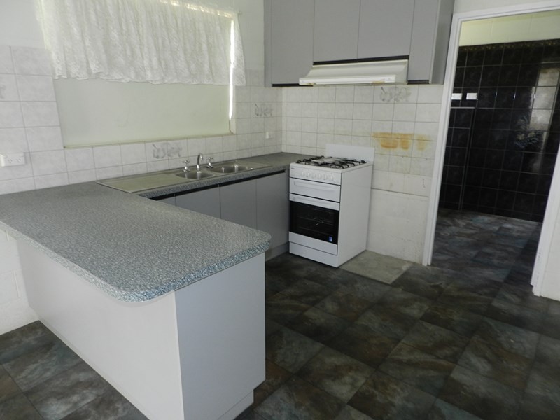 27 Howard Street, Epsom VIC 3551