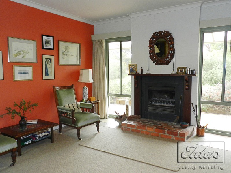 207 McGlashans Road, Maldon VIC 3463