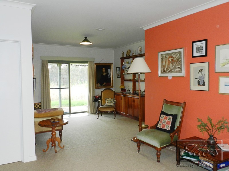 207 McGlashans Road, Maldon VIC 3463