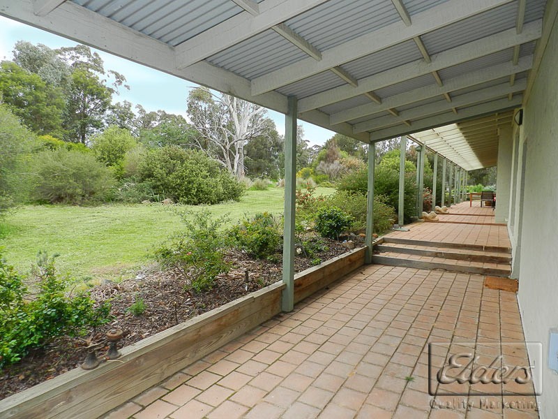207 McGlashans Road, Maldon VIC 3463