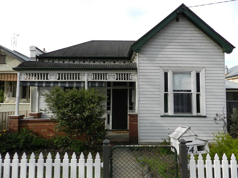 74 Thistle Street, Bendigo VIC 3550