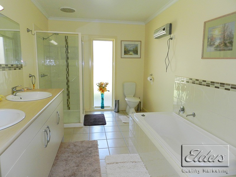 26 Back Kyneton Road, Heathcote VIC 3523