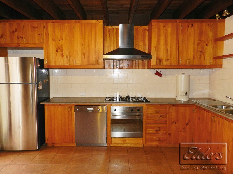 90 Carcoola Drive, Kangaroo Flat VIC 3555