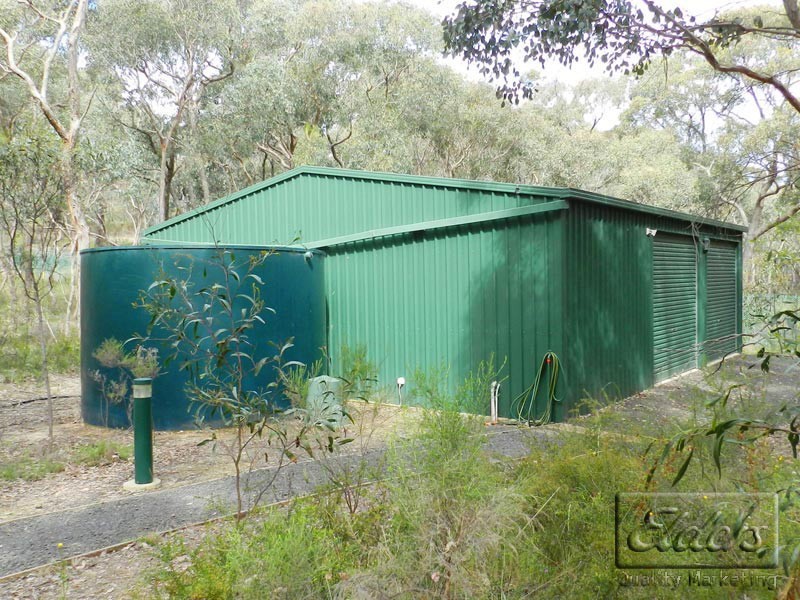 90 Carcoola Drive, Kangaroo Flat VIC 3555