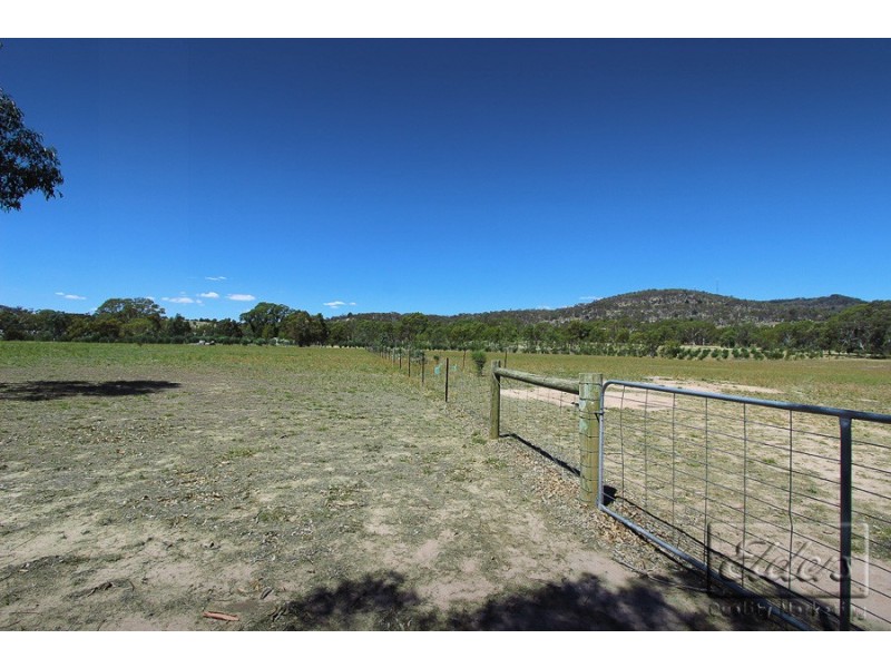 18 Harcourt – Sutton Grange Road, Harcourt North VIC 3453