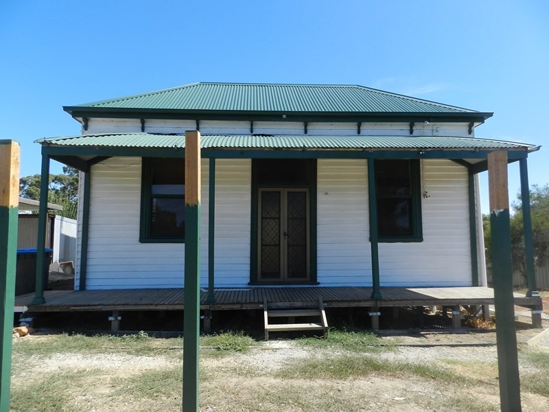 19 Regent Street, Kangaroo Flat VIC 3555