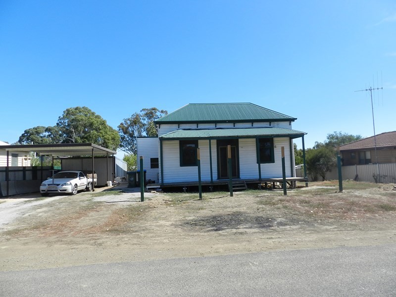 19 Regent Street, Kangaroo Flat VIC 3555