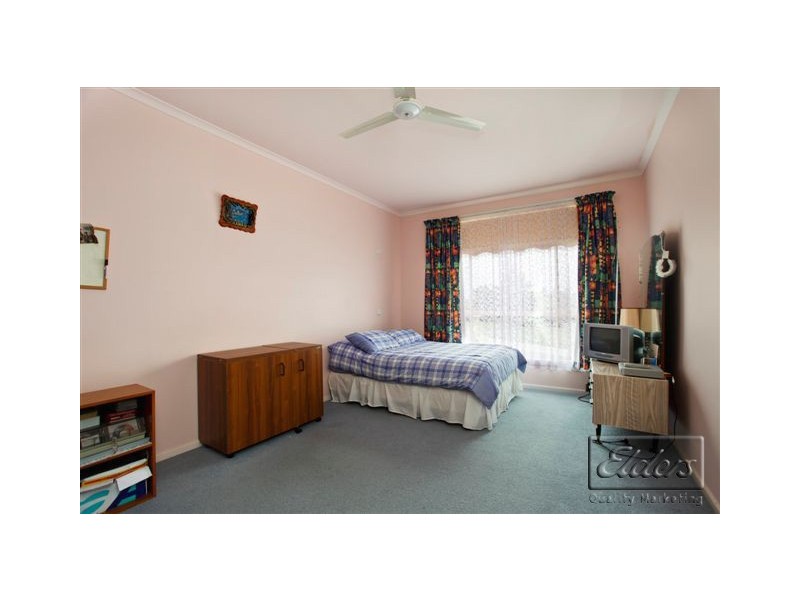1 Banool Street, Golden Square VIC 3555
