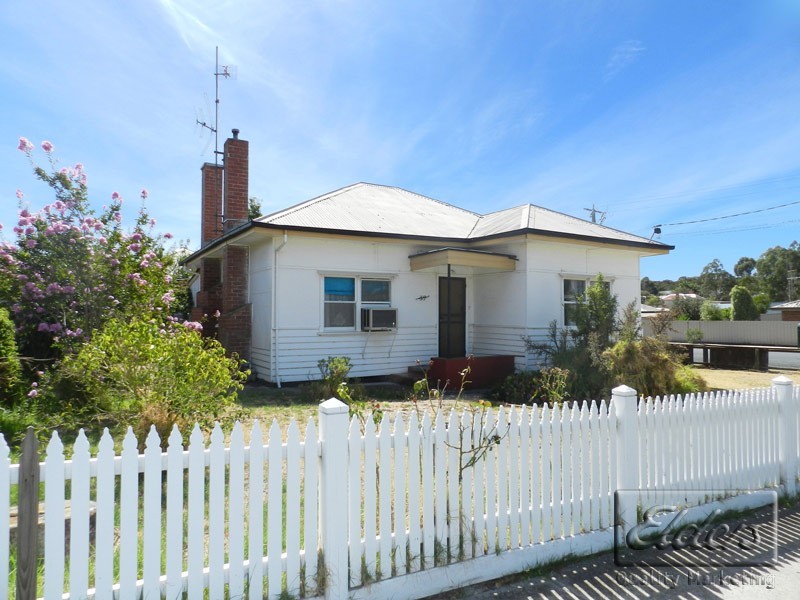 39 Simpsons Road, Eaglehawk VIC 3556