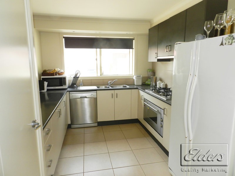 4/27 Lawson Street, Spring Gully VIC 3550