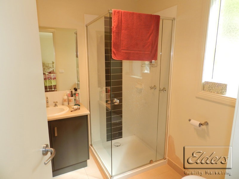 4/27 Lawson Street, Spring Gully VIC 3550