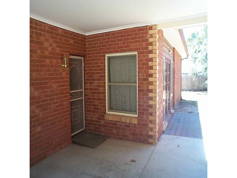 5 School Street, California Gully VIC 3556