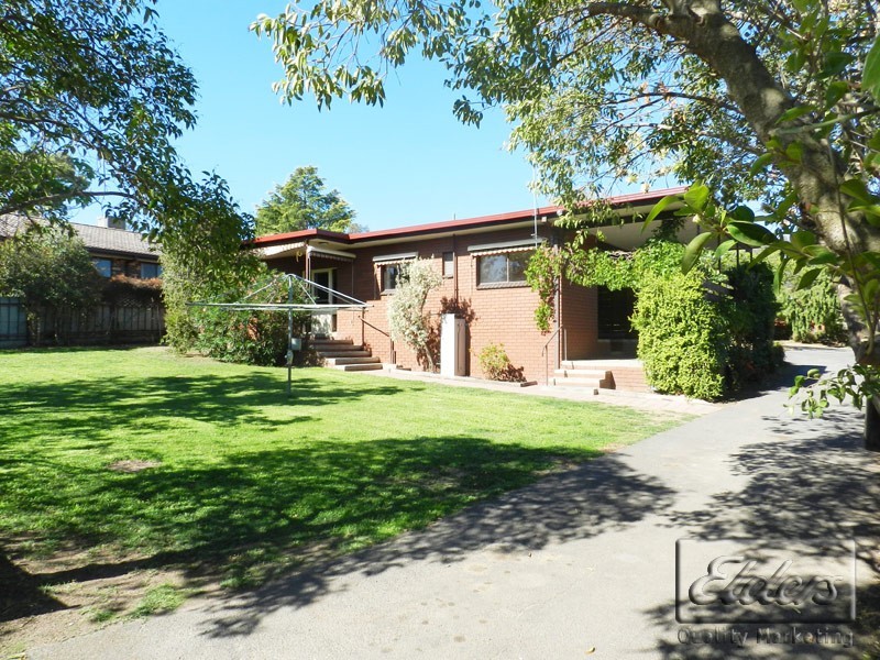 24 Yallambee Drive, Kennington VIC 3550
