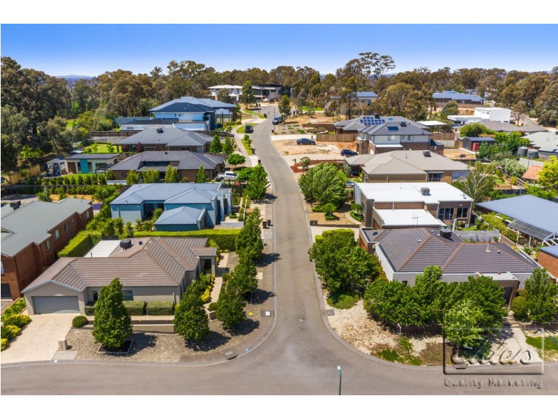 13 Lillie Lane, Strathdale VIC 3550