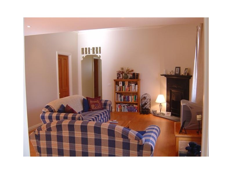 13 Victoria Street, Ironbark VIC 3550