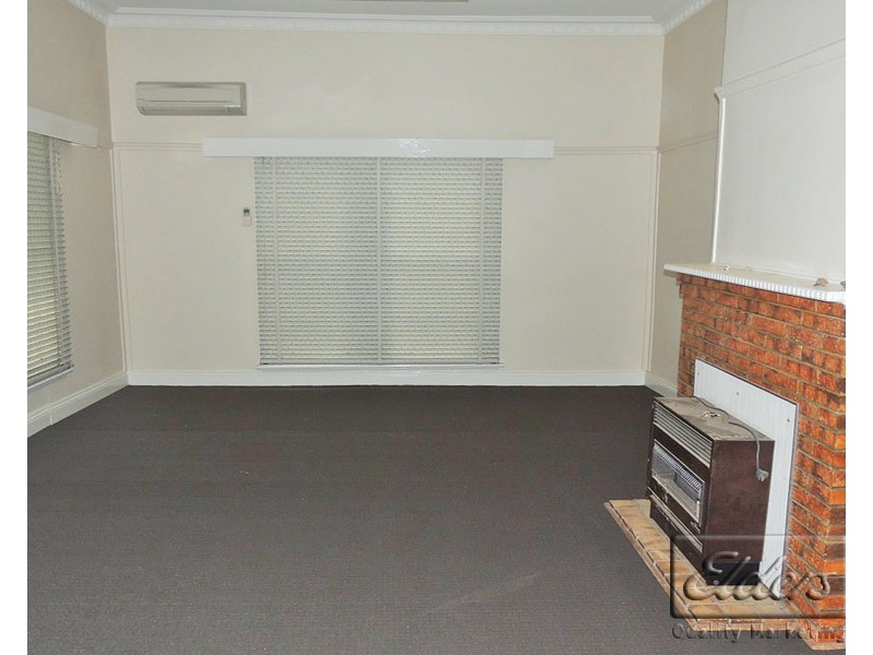 12 Carolin Street, Flora Hill VIC 3550