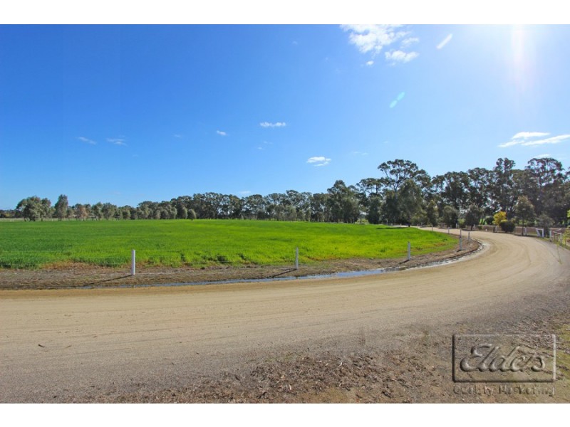 151 Bendigo – Tennyson Road, Huntly VIC 3551