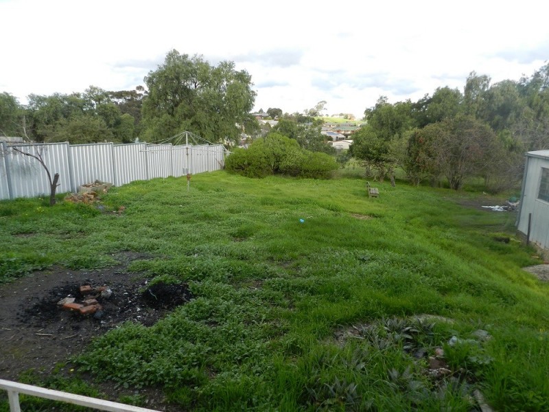 13 Watson Ave, Eaglehawk VIC 3556