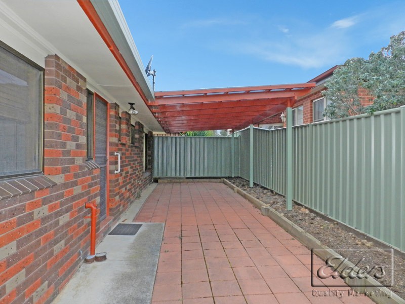 2/6 Clarke Street, Kennington VIC 3550