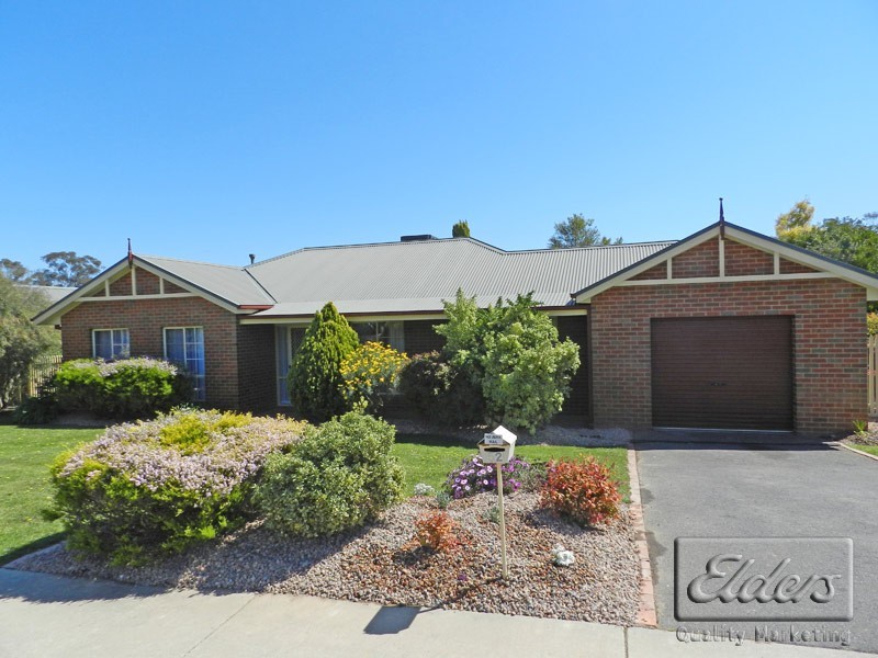 52 Broad Parade, Spring Gully VIC 3550
