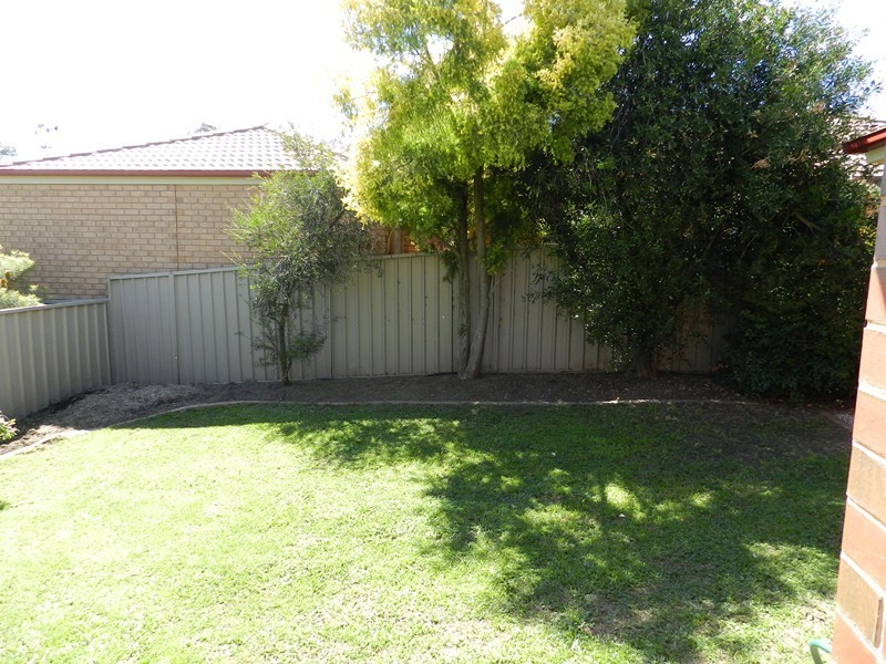 52 Broad Parade, Spring Gully VIC 3550