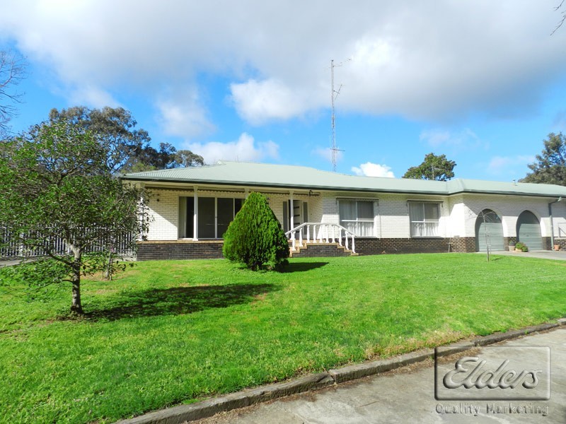 5728 Calder Highway, Kangaroo Flat VIC 3555