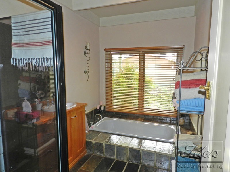 23 Leslie Street, Eaglehawk VIC 3556