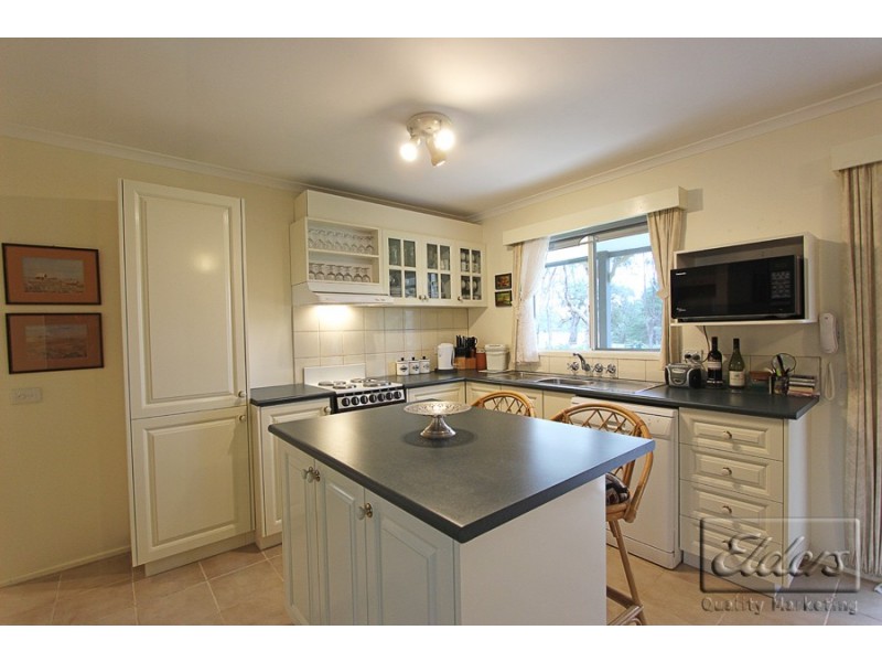 20 Golf Links Lane, Heathcote VIC 3523