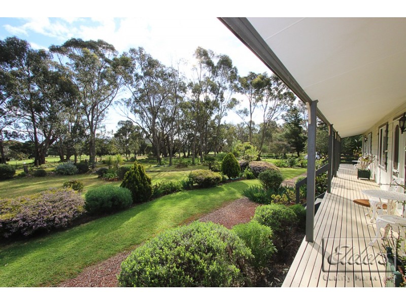 20 Golf Links Lane, Heathcote VIC 3523