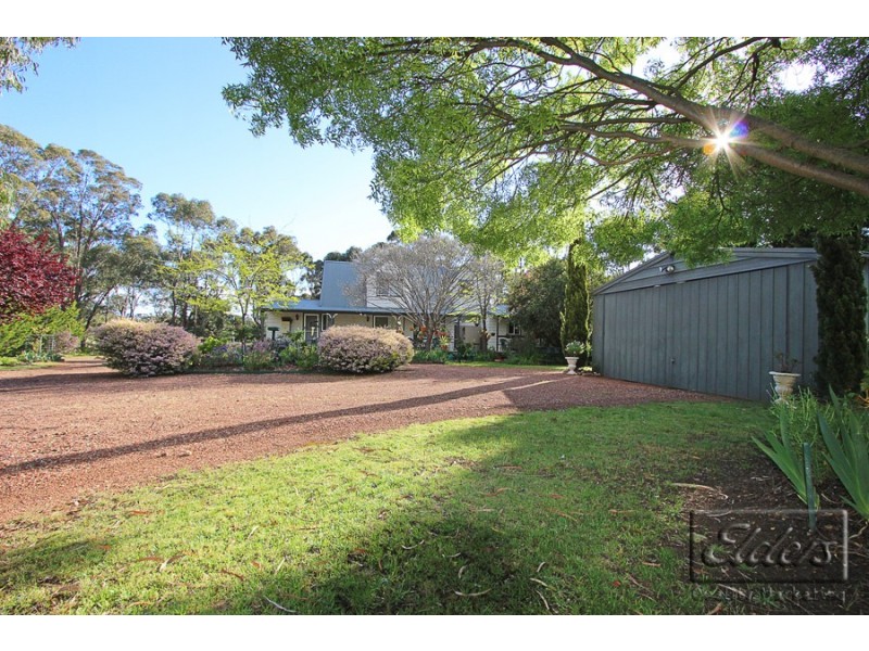 20 Golf Links Lane, Heathcote VIC 3523