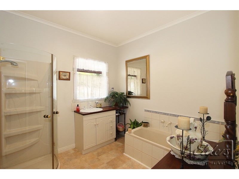 441 White Gum Road, Barkers Creek VIC 3451