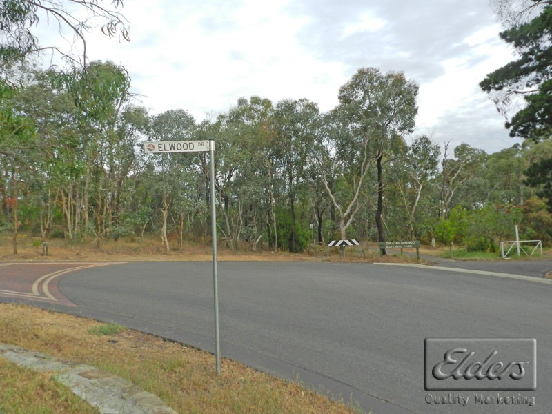 29 Cousins Street, Strathdale VIC 3550