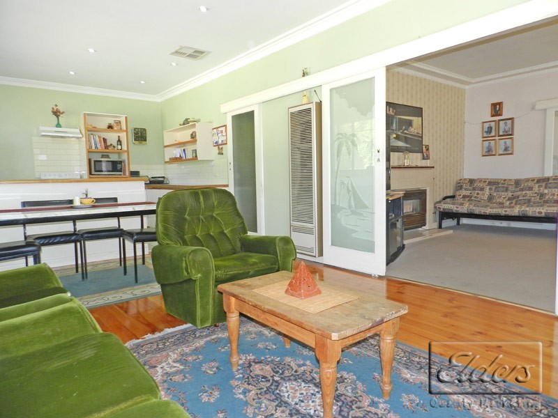 16 Bay Street, Golden Square VIC 3555