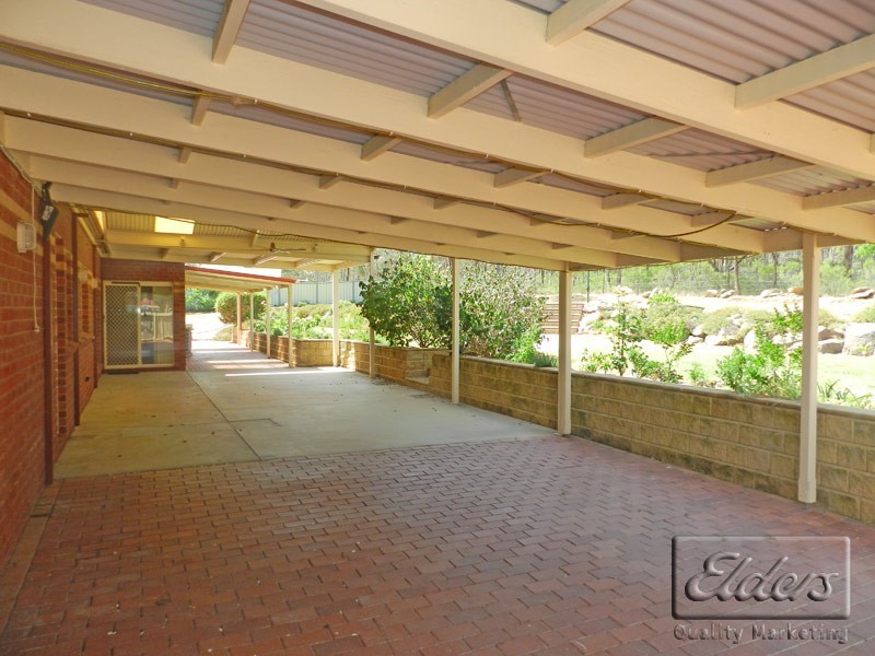 8 Cooper Grove, Strathfieldsaye VIC 3551