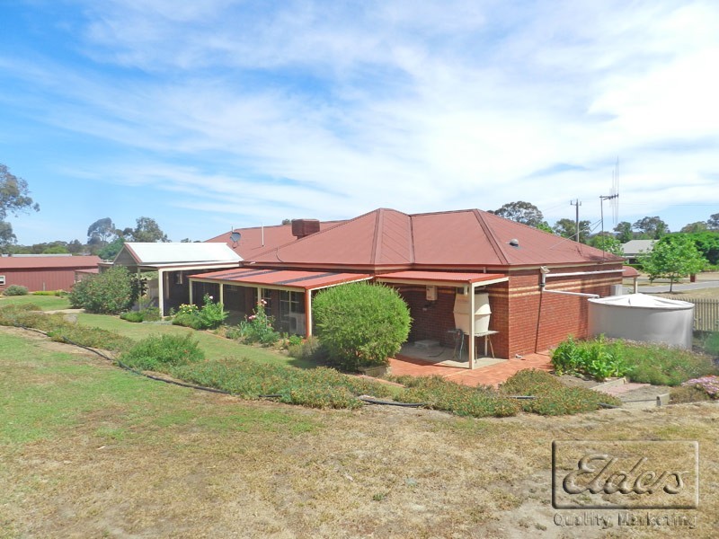 8 Cooper Grove, Strathfieldsaye VIC 3551