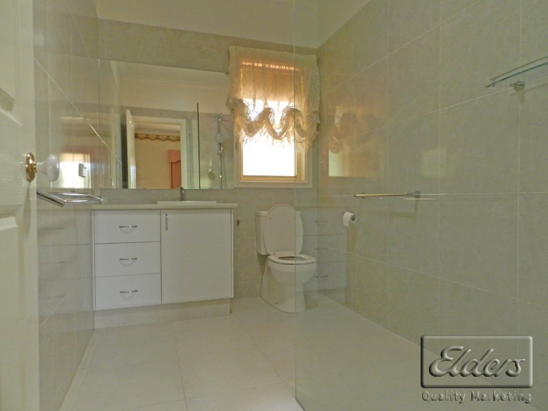 8 Cooper Grove, Strathfieldsaye VIC 3551