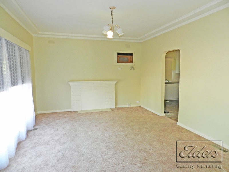35 Russell Street, Quarry Hill VIC 3550