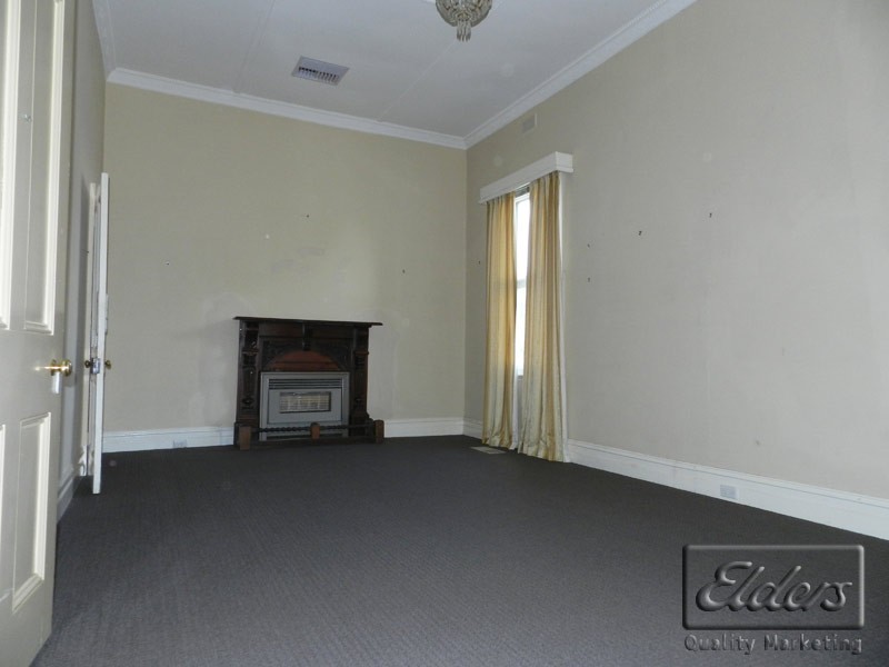 49 Russell Street, Quarry Hill VIC 3550