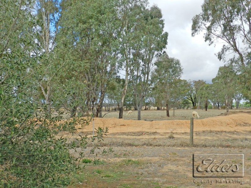 2 Rileys Road, Woodvale VIC 3556