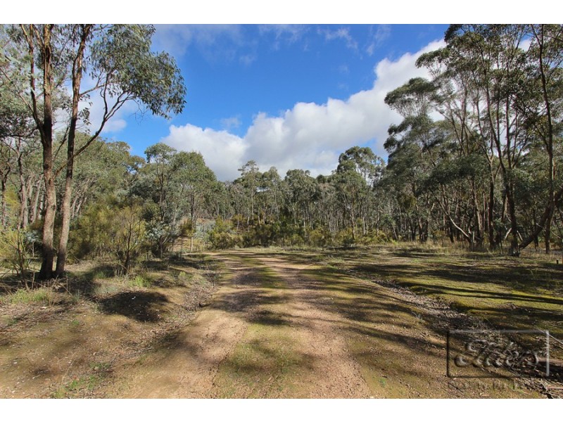 166 Blackjack Road, Harcourt VIC 3453