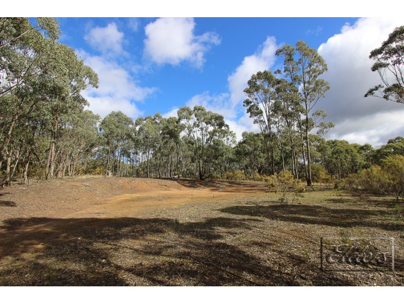 166 Blackjack Road, Harcourt VIC 3453