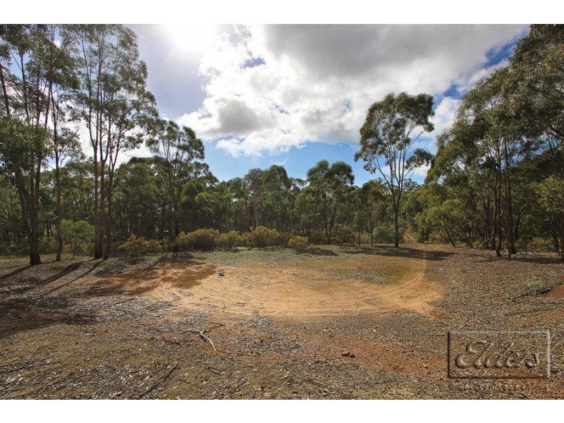 166 Blackjack Road, Harcourt VIC 3453