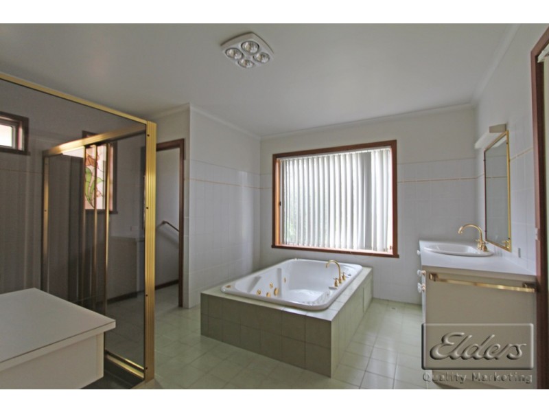 40 Lawson Street, Spring Gully VIC 3550