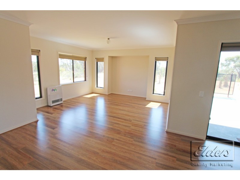 72 Ridge Road, Junortoun VIC 3551