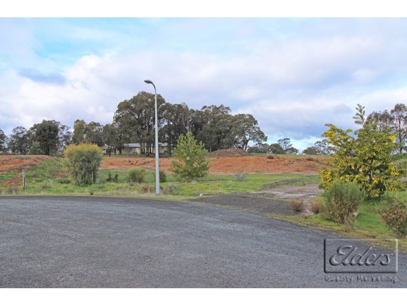 6 Halter Court, Junortoun VIC 3551