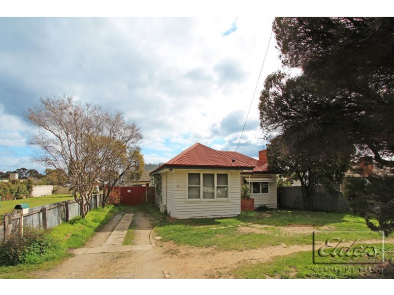 57 Powells Avenue, East Bendigo VIC 3550